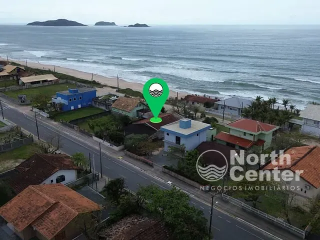 Casa com 600m² 3 quartos e 2 banheiros, à venda, no bairro Salinas em Balneário Barra do Sul