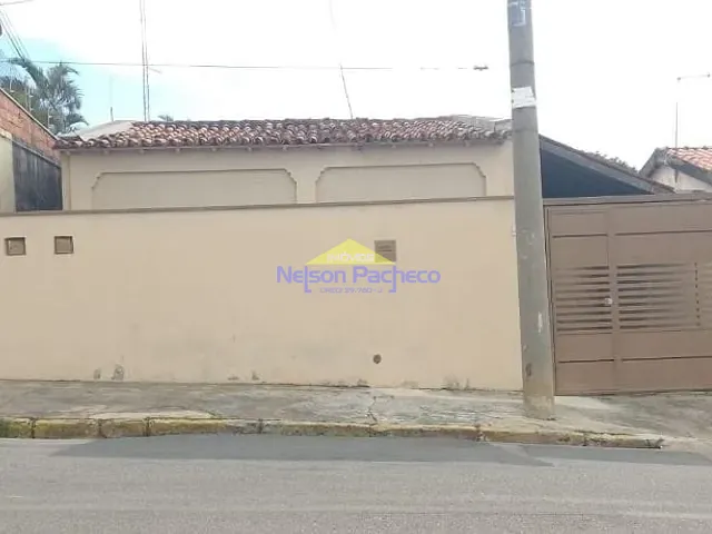 Casa com 305m² 3 quartos e 1 banheiro, à venda, no bairro Vila Carmo em Capivari