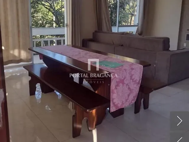 Casa com 286m² 3 quartos e 4 banheiros, à venda, no bairro Residencial Floresta São Vicente em Bragança Paulista