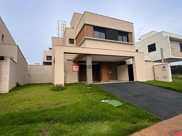 Casa com 292m² 4 quartos e 4 banheiros, à venda, no bairro Jardins Marselha em Aparecida de Goiânia