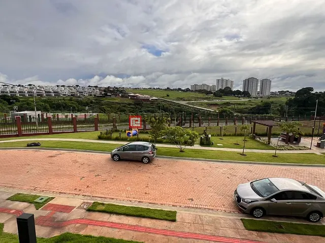 Casa com 292m² 4 quartos e 4 banheiros, à venda, no bairro Jardins Marselha em Aparecida de Goiânia
