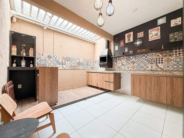 Casa com 83m² 2 quartos e 3 banheiros, à venda, no bairro Cambeba em Fortaleza