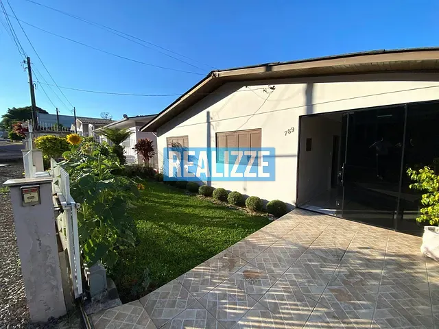 Casa 3 quartos e 1 banheiro, para alugar, no bairro Centro em Marau