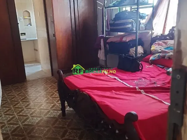 Casa com 414m² 4 quartos e 1 banheiro, à venda, no bairro Centro em Teresina