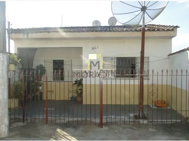 Casa com 120m² 4 quartos e 1 banheiro, à venda, no bairro Vila Progresso em Guaxupé