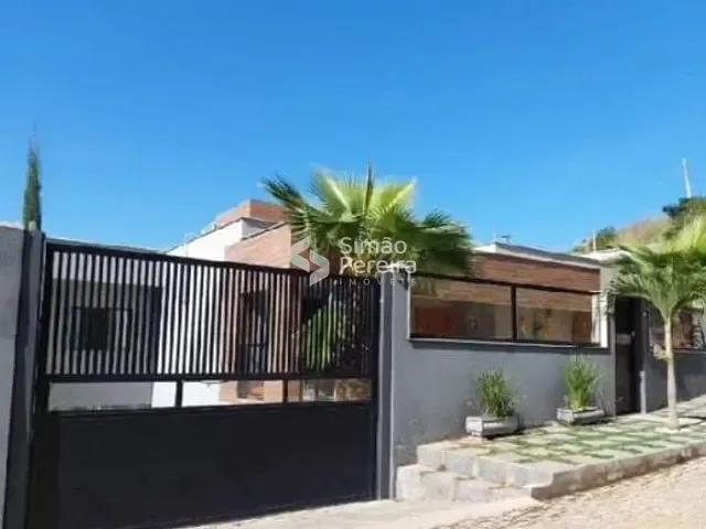 Casa com 650m² 4 quartos e 2 banheiros, à venda, no bairro centro em Paraíba do Sul