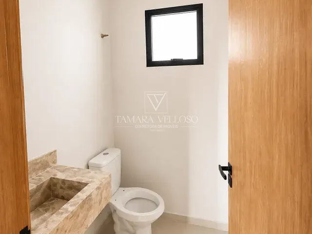 Casa 2 quartos e 3 banheiros, à venda, no bairro Jardim Universo em Mogi das Cruzes