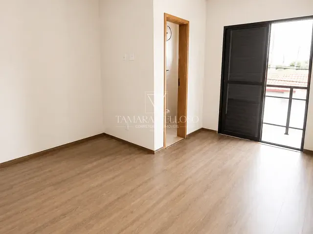 Casa 2 quartos e 3 banheiros, à venda, no bairro Jardim Universo em Mogi das Cruzes