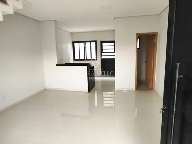 Casa 2 quartos e 3 banheiros, à venda, no bairro Jardim Universo em Mogi das Cruzes