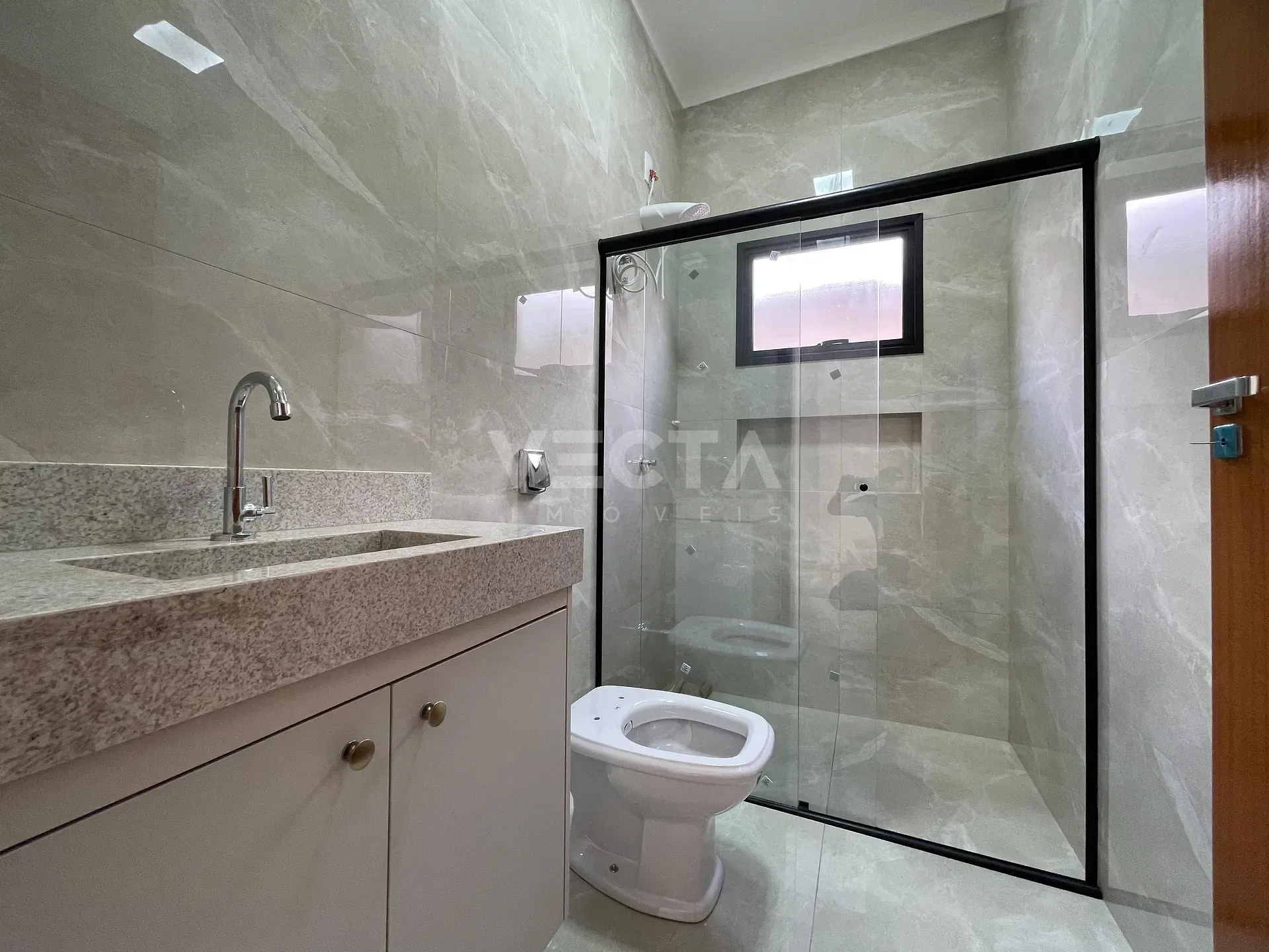 Casa, 3 quartos, 200 m² - Foto 13