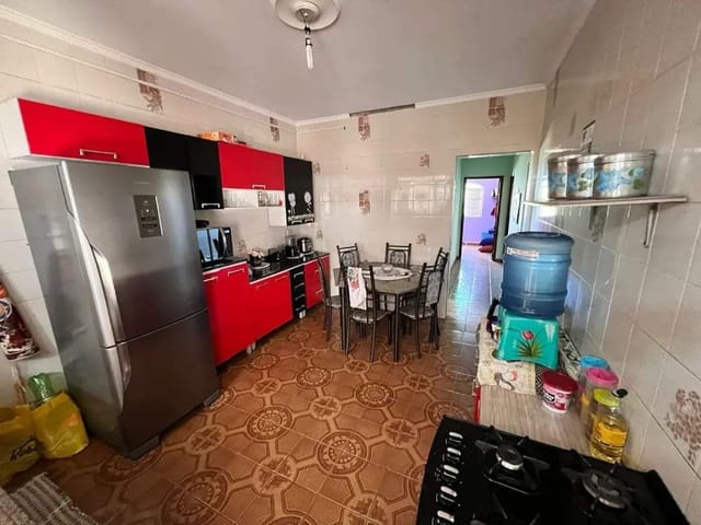 Casa com 300m², à venda, no bairro A Definir em Cambuí