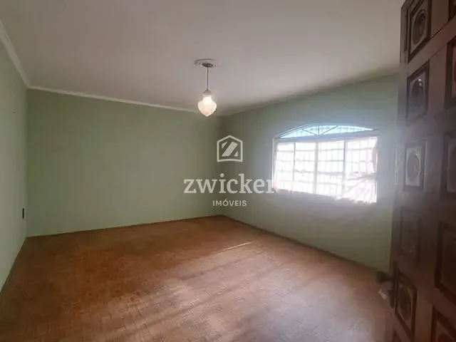 Casa com 240m² 3 quartos e 2 banheiros, à venda, no bairro Vila Santa Terezinha em Bauru