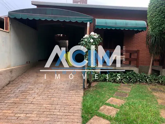 Casa com 300m², à venda, no bairro Centro em Jaguariúna