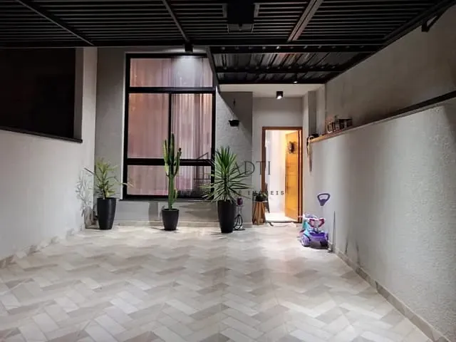 Casa 3 quartos e 2 banheiros, à venda, no bairro Vila Suissa em Mogi das Cruzes