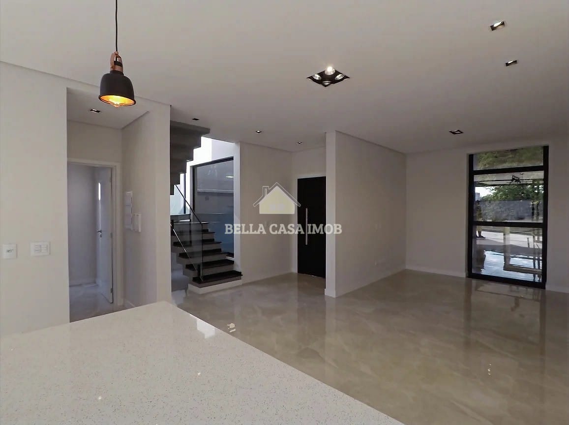 Casa à venda com 3 quartos, 180m² - Foto 8