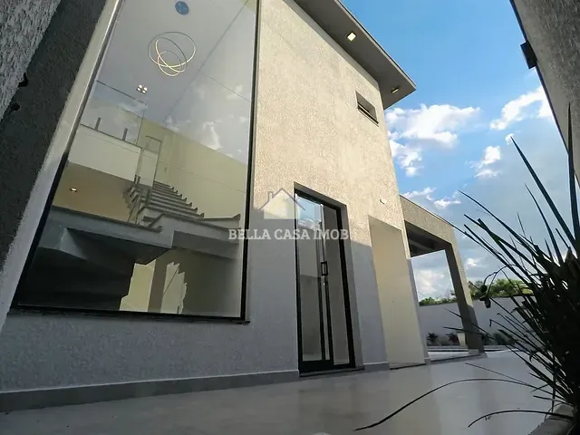 Casa com 200m² 3 quartos e 4 banheiros, à venda, no bairro Cajuru do Sul em Sorocaba