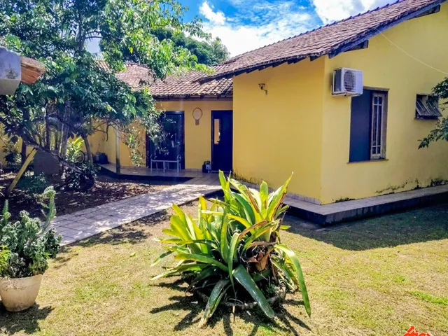 Casa 4 quartos e 3 banheiros, à venda, no bairro Curió-Utinga em Belém