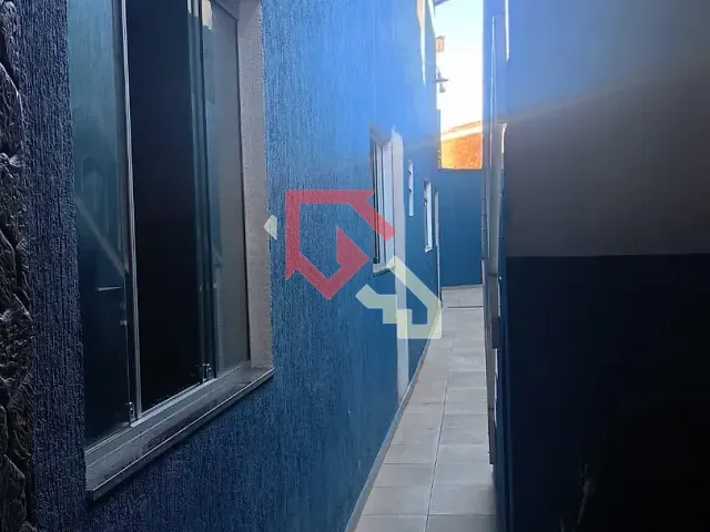 Casa 2 quartos e 1 banheiro, para alugar, no bairro Jardim Itapeva em Mauá