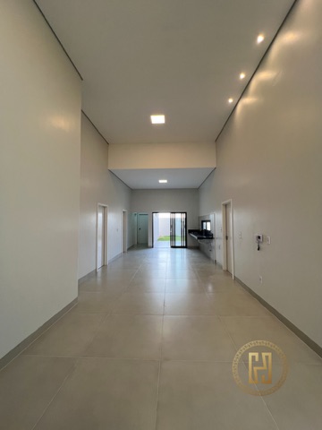 Casa com 253m² 3 quartos e 3 banheiros, à venda, no bairro Residencial Veneza em Nova Mutum