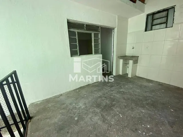Casa 1 quarto e 1 banheiro, para alugar, no bairro Jardim Leme em São Paulo