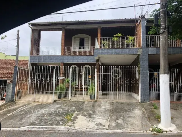 Casa com 125m² 3 quartos e 1 banheiro, à venda, no bairro Vila Bandeirantes em Caçapava