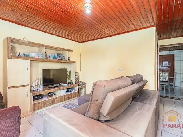 Casa com 180m² 3 quartos e 2 banheiros, à venda, no bairro Santa Cândida em Curitiba