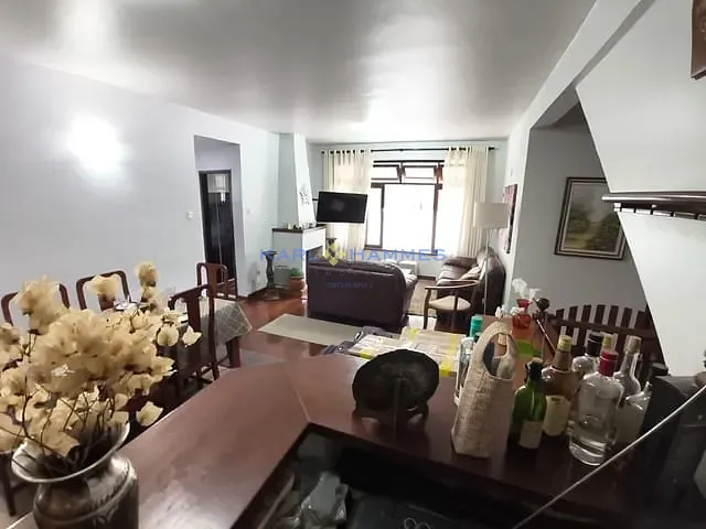 Casa 7 quartos e 5 banheiros, à venda, no bairro Bingen em Petrópolis
