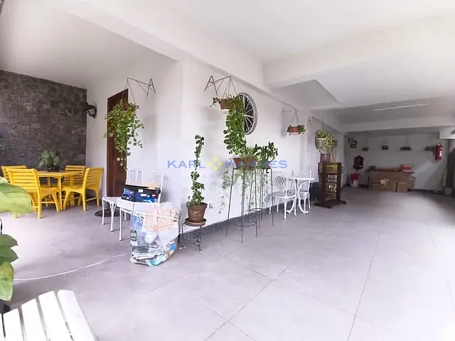 Casa 7 quartos e 5 banheiros, à venda, no bairro Bingen em Petrópolis