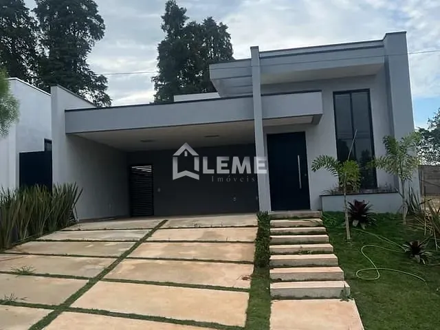 Casa com 308m² 3 quartos e 2 banheiros, à venda, no bairro Jacaré em Cabreúva