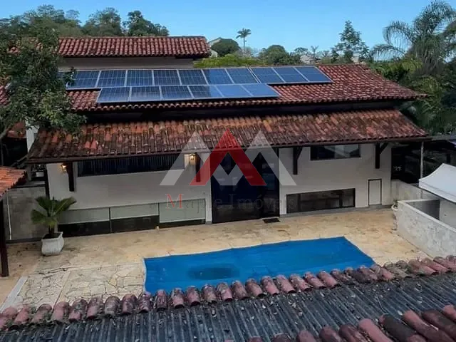 Casa com 720m² 5 quartos e 5 banheiros, à venda, no bairro Itaipu em Niterói