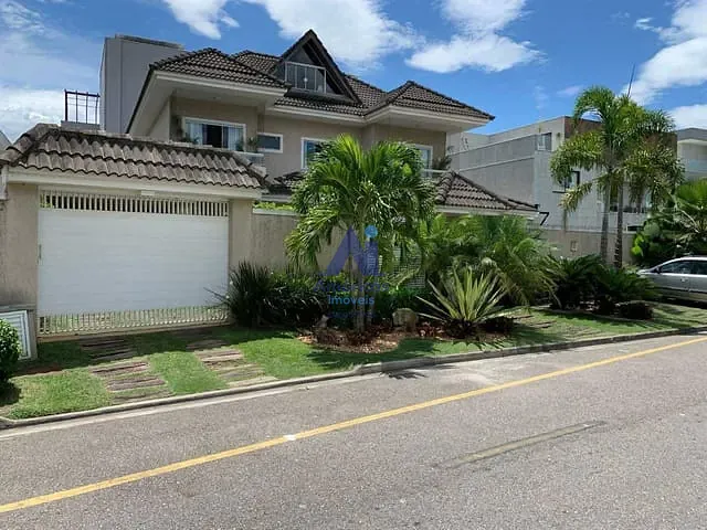 Casa com 350m² 4 quartos e 8 banheiros, à venda, no bairro Recreio dos Bandeirantes em Rio de Janeiro