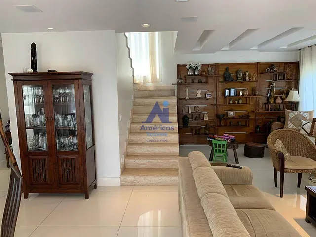 Casa com 350m² 4 quartos e 8 banheiros, à venda, no bairro Recreio dos Bandeirantes em Rio de Janeiro