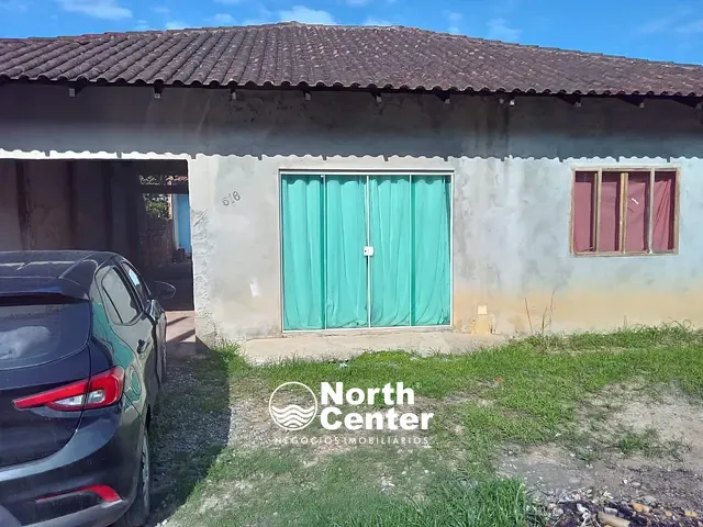 Casa com 360m² 5 quartos e 2 banheiros, à venda, no bairro Parque Guarani em Joinville