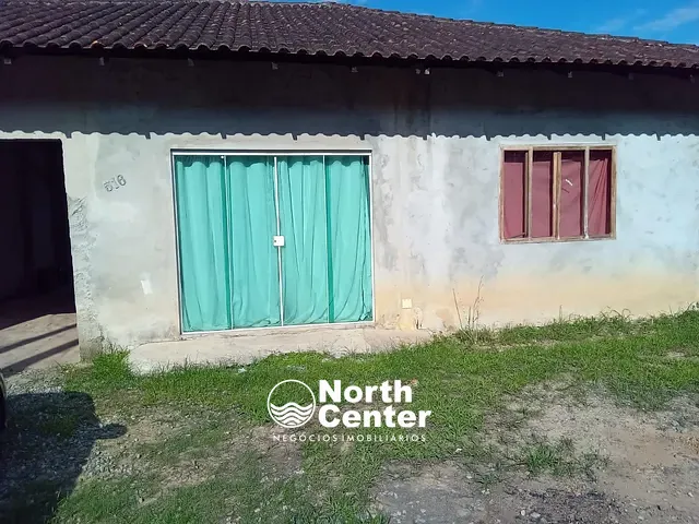 Casa com 360m² 5 quartos e 2 banheiros, à venda, no bairro Parque Guarani em Joinville