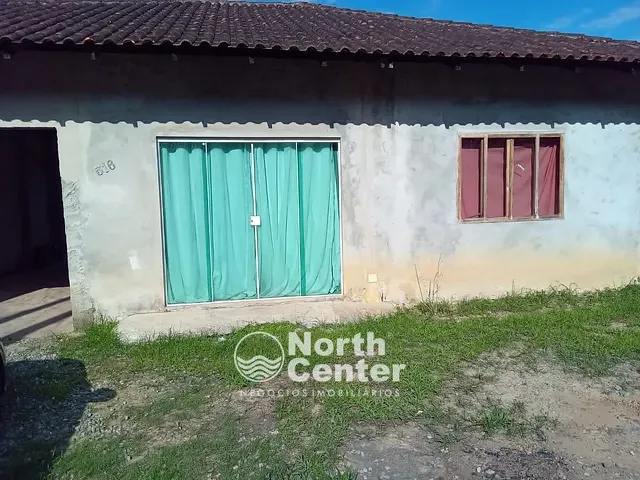 Casa com 360m² 5 quartos e 2 banheiros, à venda, no bairro Parque Guarani em Joinville