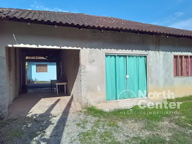 Casa com 360m² 5 quartos e 2 banheiros, à venda, no bairro Parque Guarani em Joinville