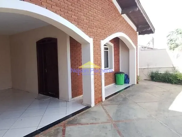 Casa com 268m² 3 quartos e 2 banheiros, à venda, no bairro Parque Residencial Santa Rita em Capivari