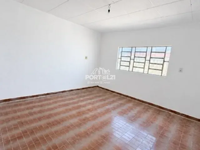 Casa com 200m² 5 quartos e 1 banheiro, à venda ou para alugar, no bairro São José em Petrolina