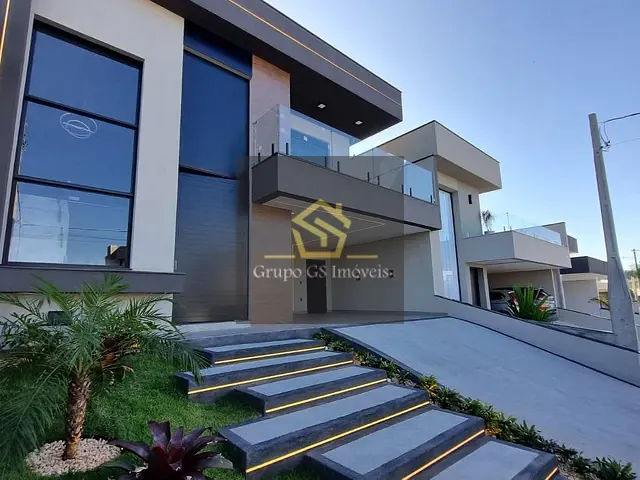 Casa com 302m² 3 quartos e 4 banheiros, à venda, no bairro Jardim São Marcos em Valinhos