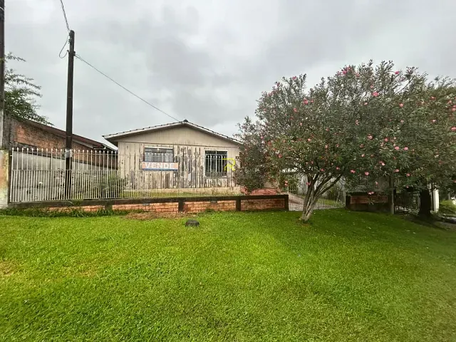 Casa com 525m², à venda, no bairro Cascavel em Guarapuava