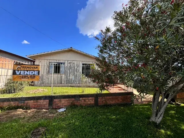 Casa com 525m², à venda, no bairro Cascavel em Guarapuava