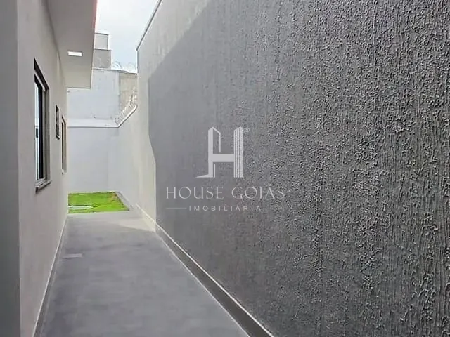 Casa com 180m² 2 quartos e 3 banheiros, à venda, no bairro Jardim Himalaia em Aparecida de Goiânia