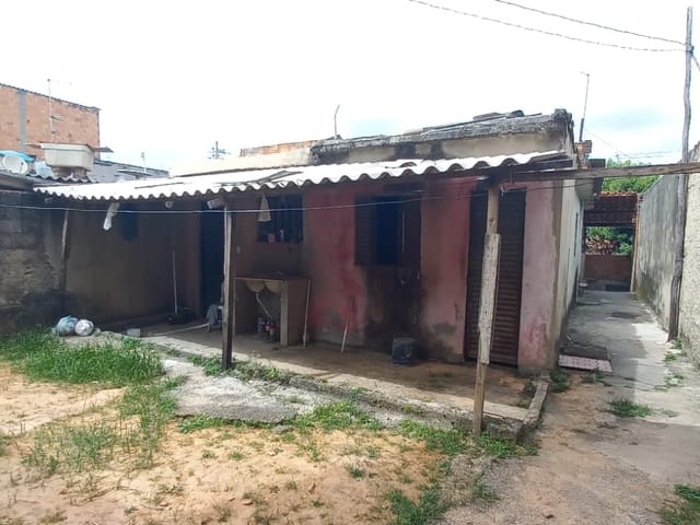 Casa 3 quartos e 1 banheiro, à venda, no bairro Paulo VI em Belo Horizonte
