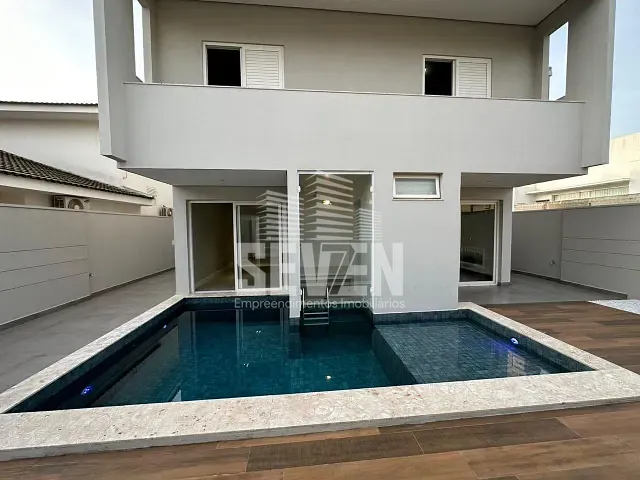 Casa com 360m² 4 quartos e 4 banheiros, à venda, no bairro Residencial Villaggio III em Bauru