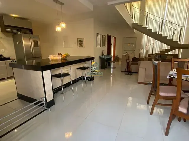 Casa com 522m² 5 quartos e 5 banheiros, à venda, no bairro Portal Do Sol Green - Rua Acesso A em Goiânia