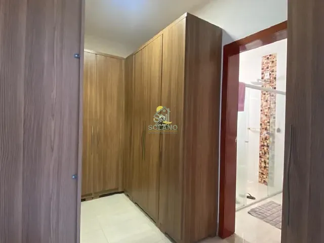 Casa com 522m² 5 quartos e 5 banheiros, à venda, no bairro Portal Do Sol Green - Rua Acesso A em Goiânia