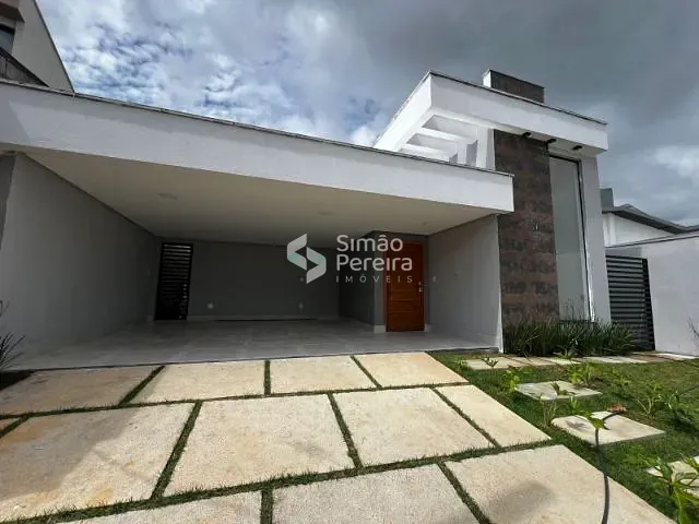 Casa com 374m² 3 quartos e 3 banheiros, à venda, no bairro São Pedro  em Juiz de Fora