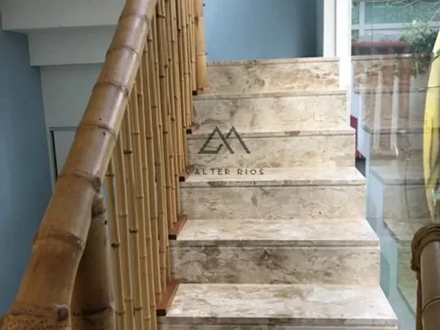 Casa com 233m² 4 quartos e 4 banheiros, à venda, no bairro Zona Sul em Ilhéus