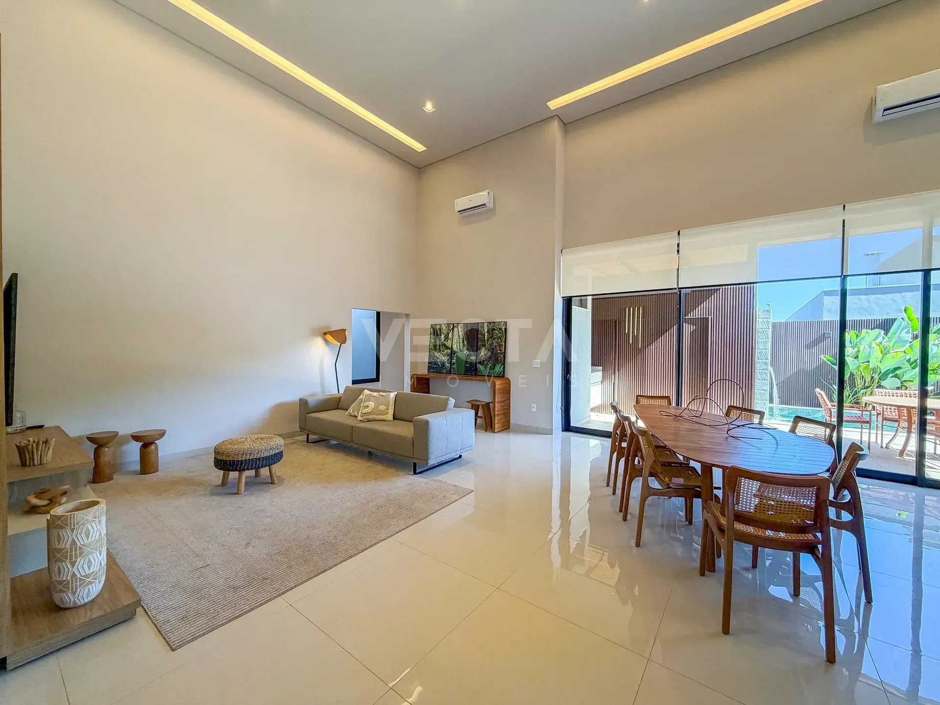 Casa, 3 quartos, 222 m² - Foto 2