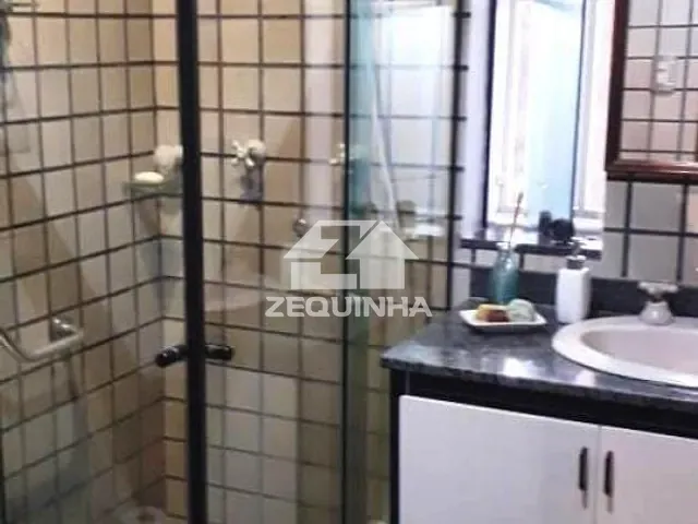 Casa com 330m² 3 quartos e 4 banheiros, à venda, no bairro Parque Continental em Sao Paulo